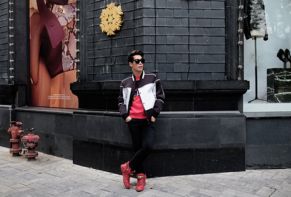 stylist-cua-minh-hang-goi-y-mix-do-chat-lu-di-choi-cuoi-nam-3