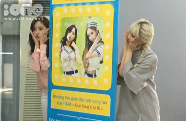 fan-bam-duoi-suot-3-tieng-ho-het-khong-ngung-khi-gap-t-ara-1
