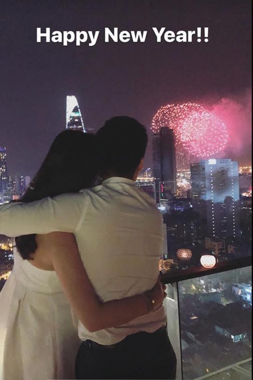 Hot girl Việt ôm ấp, khóa môi bạn trai trong ngày đầu năm 2018 - 4