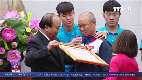 Điểm lại những khoảnh khắc ấn tượng của U23 Việt Nam trong sự kiện ăn mừng về nước - 6