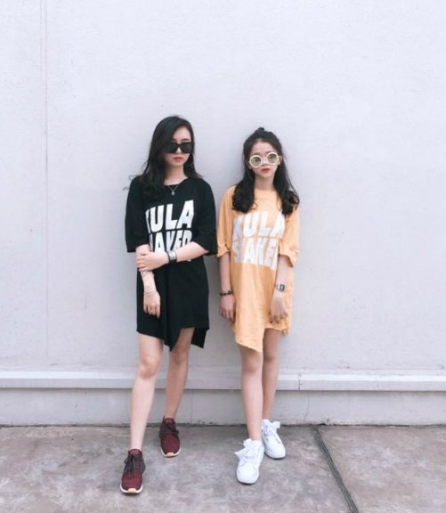Bên cạnh Chi Bé, Linh Ka còn rất thân thiết với một người chị tên là Thục Anh. Thục Anh luôn bị hiểu nhầm là chị gái của Linh Ka bởi vẻ ngoài hao hao cùng phong cách ăn mặc sành điệu, trẻ trung. Cô nàng thường xuyên xuất hiện cùng nhóm hot teen.