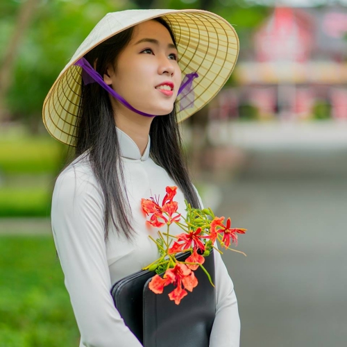 Vẻ đẹp top 15 Hoa khôi Sinh viên Việt Nam 2018 khu vực miền Trung - 1